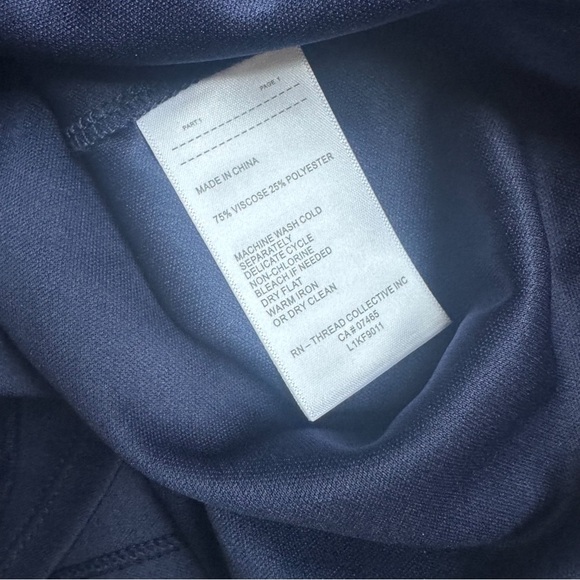 Laundry by Shelli Segal layered short sleeve top ❤️ - Picture 5 of 7